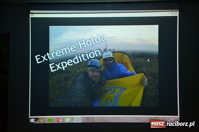 Zdjęcie w galerii na portalu naszraciborz.pl: XI Festiwal Podróżniczy Wiatraki - pełna sala na Bieleckim wiadomości z regionu