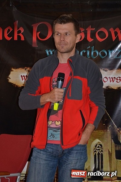 Zdjęcie w galerii na portalu naszraciborz.pl: XI Festiwal Podróżniczy Wiatraki - pełna sala na Bieleckim wiadomości z regionu