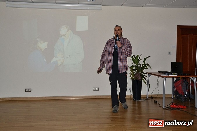 Zdjęcie w galerii na portalu naszraciborz.pl: XI Festiwal Podróżniczy Wiatraki - pełna sala na Bieleckim wiadomości z regionu