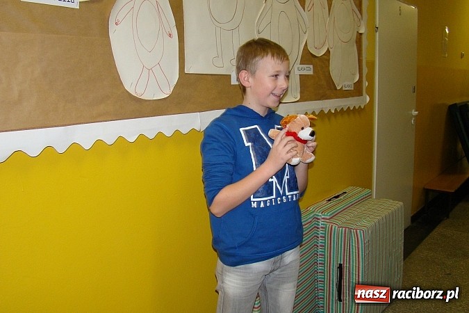 Zdjęcie w galerii na portalu naszraciborz.pl: Biwak nocny w Zespole Szk&oacute;ł w Krzanowicach wiadomości z regionu