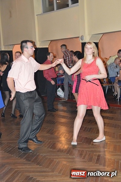 Zdjęcie w galerii na portalu naszraciborz.pl: Szalona zabawa andrzejkowa OSP Pietraszyn wiadomości z regionu