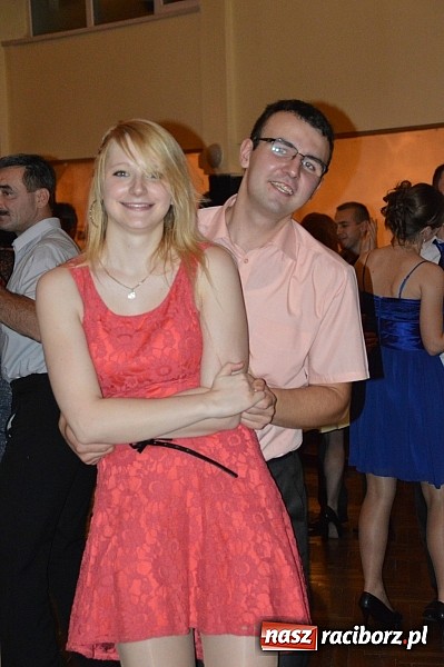 Zdjęcie w galerii na portalu naszraciborz.pl: Szalona zabawa andrzejkowa OSP Pietraszyn wiadomości z regionu