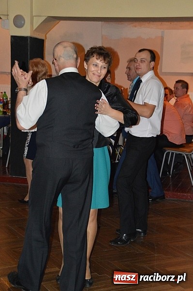 Zdjęcie w galerii na portalu naszraciborz.pl: Szalona zabawa andrzejkowa OSP Pietraszyn wiadomości z regionu