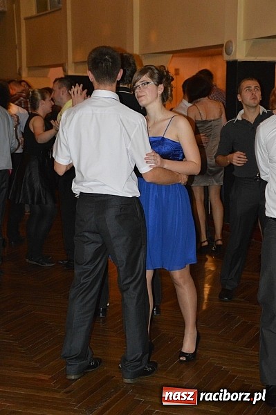 Zdjęcie w galerii na portalu naszraciborz.pl: Szalona zabawa andrzejkowa OSP Pietraszyn wiadomości z regionu