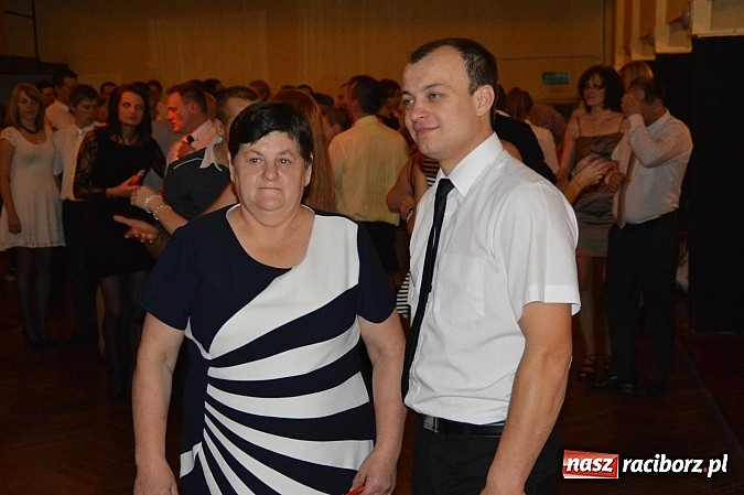 Zdjęcie w galerii na portalu naszraciborz.pl: Szalona zabawa andrzejkowa OSP Pietraszyn wiadomości z regionu