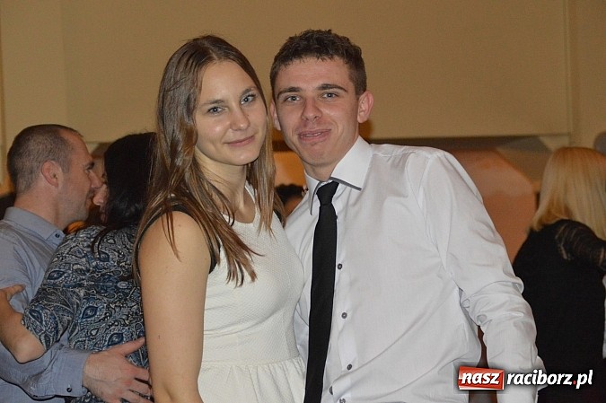 Zdjęcie w galerii na portalu naszraciborz.pl: Szalona zabawa andrzejkowa OSP Pietraszyn wiadomości z regionu