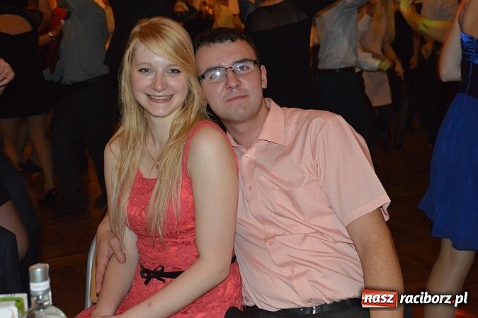 Zdjęcie w galerii na portalu naszraciborz.pl: Szalona zabawa andrzejkowa OSP Pietraszyn wiadomości z regionu