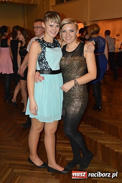 Zdjęcie w galerii na portalu naszraciborz.pl: Szalona zabawa andrzejkowa OSP Pietraszyn wiadomości z regionu