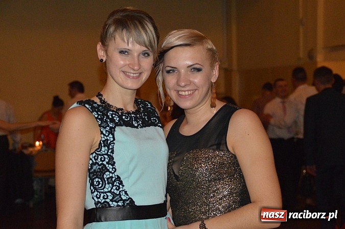 Zdjęcie w galerii na portalu naszraciborz.pl: Szalona zabawa andrzejkowa OSP Pietraszyn wiadomości z regionu