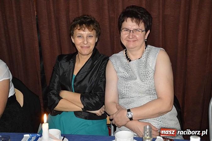 Zdjęcie w galerii na portalu naszraciborz.pl: Szalona zabawa andrzejkowa OSP Pietraszyn wiadomości z regionu