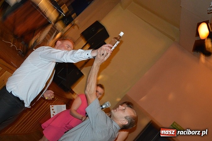 Zdjęcie w galerii na portalu naszraciborz.pl: Szalona zabawa andrzejkowa OSP Pietraszyn wiadomości z regionu