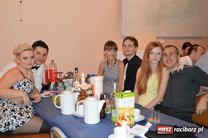 Zdjęcie w galerii na portalu naszraciborz.pl: Szalona zabawa andrzejkowa OSP Pietraszyn wiadomości z regionu