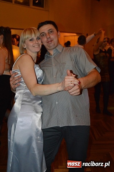 Zdjęcie w galerii na portalu naszraciborz.pl: Szalona zabawa andrzejkowa OSP Pietraszyn wiadomości z regionu