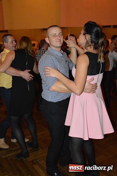 Zdjęcie w galerii na portalu naszraciborz.pl: Szalona zabawa andrzejkowa OSP Pietraszyn wiadomości z regionu