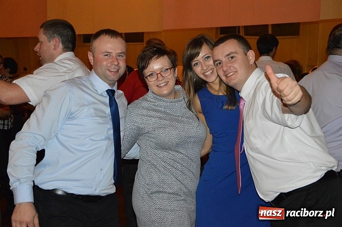 Zdjęcie w galerii na portalu naszraciborz.pl: Szalona zabawa andrzejkowa OSP Pietraszyn wiadomości z regionu