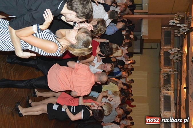 Zdjęcie w galerii na portalu naszraciborz.pl: Szalona zabawa andrzejkowa OSP Pietraszyn wiadomości z regionu