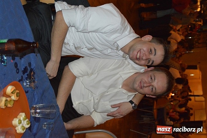 Zdjęcie w galerii na portalu naszraciborz.pl: Szalona zabawa andrzejkowa OSP Pietraszyn wiadomości z regionu