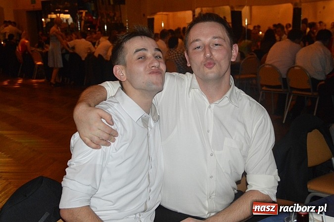 Zdjęcie w galerii na portalu naszraciborz.pl: Szalona zabawa andrzejkowa OSP Pietraszyn wiadomości z regionu