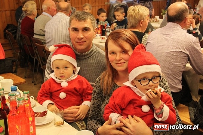 Zdjęcie w galerii na portalu naszraciborz.pl: W Wojnowicach był już św. Mikołaj wiadomości z regionu