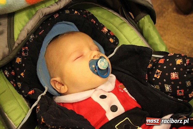 Zdjęcie w galerii na portalu naszraciborz.pl: W Wojnowicach był już św. Mikołaj wiadomości z regionu