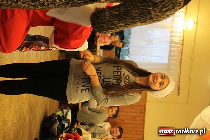 Zdjęcie w galerii na portalu naszraciborz.pl: W Wojnowicach był już św. Mikołaj wiadomości z regionu