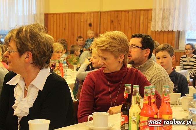 Zdjęcie w galerii na portalu naszraciborz.pl: W Wojnowicach był już św. Mikołaj wiadomości z regionu