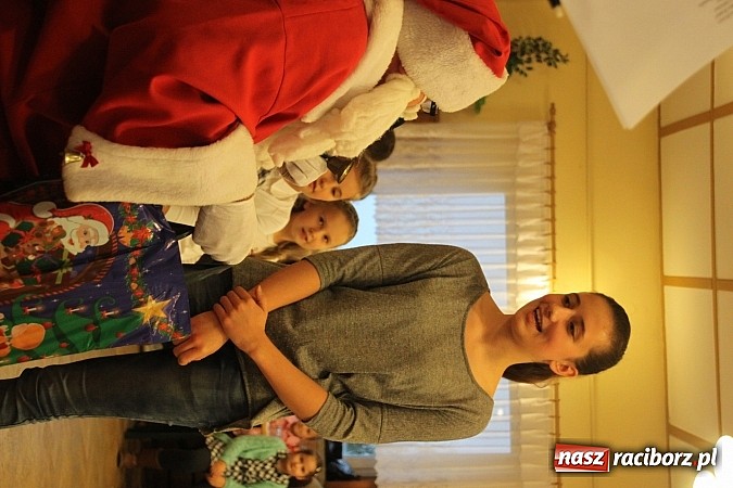 Zdjęcie w galerii na portalu naszraciborz.pl: W Wojnowicach był już św. Mikołaj wiadomości z regionu