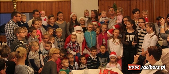 Zdjęcie w galerii na portalu naszraciborz.pl: W Wojnowicach był już św. Mikołaj wiadomości z regionu
