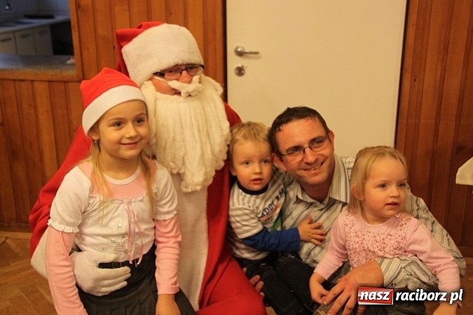 Zdjęcie w galerii na portalu naszraciborz.pl: W Wojnowicach był już św. Mikołaj wiadomości z regionu