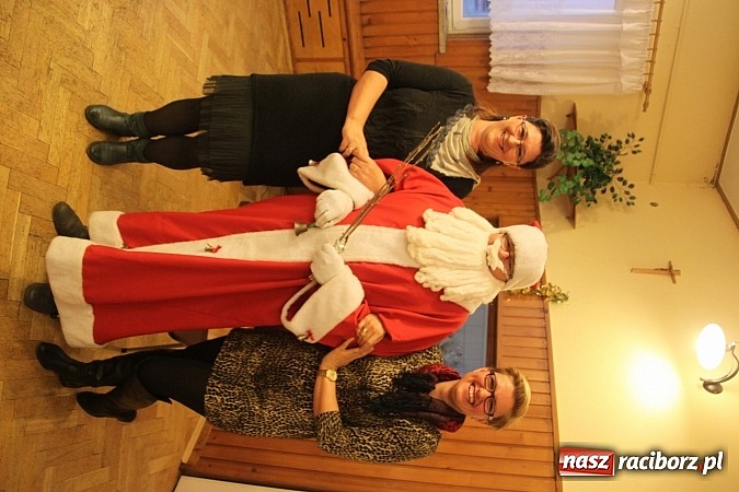 Zdjęcie w galerii na portalu naszraciborz.pl: W Wojnowicach był już św. Mikołaj wiadomości z regionu