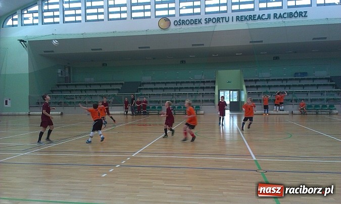Zdjęcie w galerii na portalu naszraciborz.pl: Powiatowe finały XV edycji turnieju piłki nożnej Z podwórka na stadion o Puchar Tymbarku wiadomości z regionu