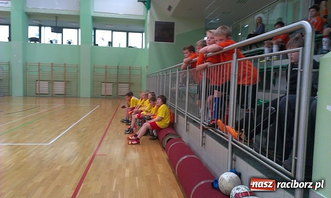 Zdjęcie w galerii na portalu naszraciborz.pl: Powiatowe finały XV edycji turnieju piłki nożnej Z podwórka na stadion o Puchar Tymbarku wiadomości z regionu