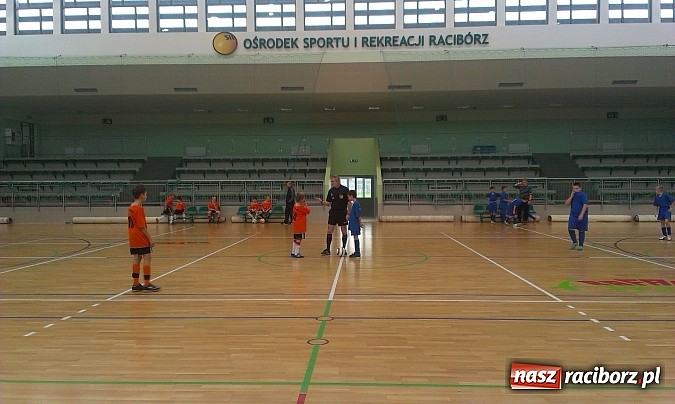 Zdjęcie w galerii na portalu naszraciborz.pl: Powiatowe finały XV edycji turnieju piłki nożnej Z podwórka na stadion o Puchar Tymbarku wiadomości z regionu