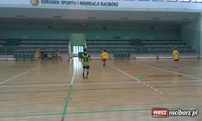 Zdjęcie w galerii na portalu naszraciborz.pl: Powiatowe finały XV edycji turnieju piłki nożnej Z podwórka na stadion o Puchar Tymbarku wiadomości z regionu