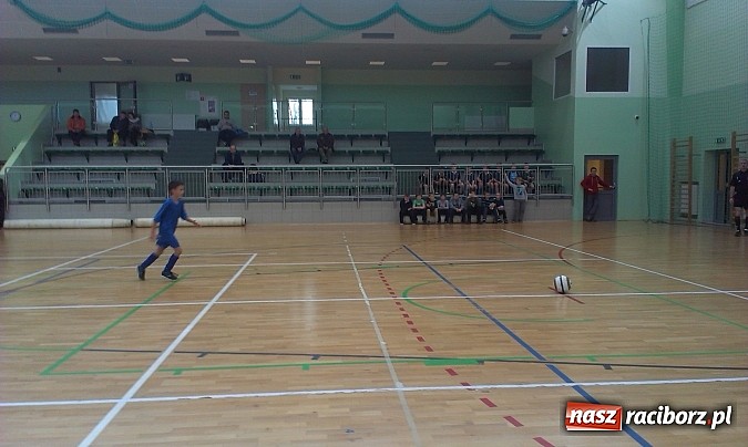 Zdjęcie w galerii na portalu naszraciborz.pl: Powiatowe finały XV edycji turnieju piłki nożnej Z podwórka na stadion o Puchar Tymbarku wiadomości z regionu