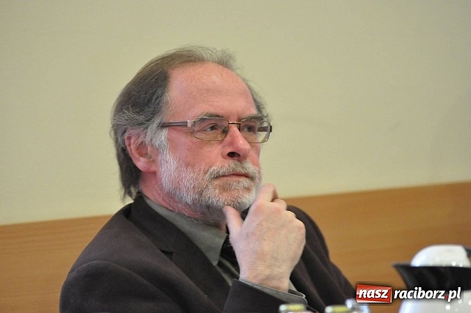 Zdjęcie w galerii na portalu naszraciborz.pl: Pierwsza sesja nowej Rady Miasta. Poznaliśmy radnych funkcyjnych wiadomości z regionu