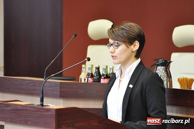 Zdjęcie w galerii na portalu naszraciborz.pl: Pierwsza sesja nowej Rady Miasta. Poznaliśmy radnych funkcyjnych wiadomości z regionu