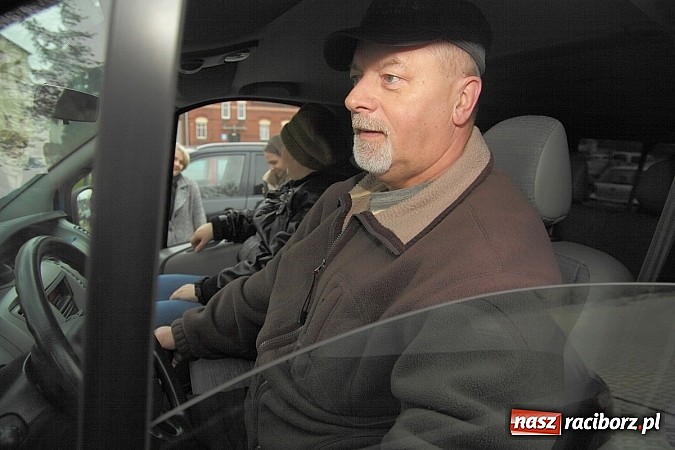 Zdjęcie w galerii na portalu naszraciborz.pl: Środowiskowy Dom Samopomocy z nowym samochodem gotowy do przyjęcia nowych podopiecznych wiadomości z regionu