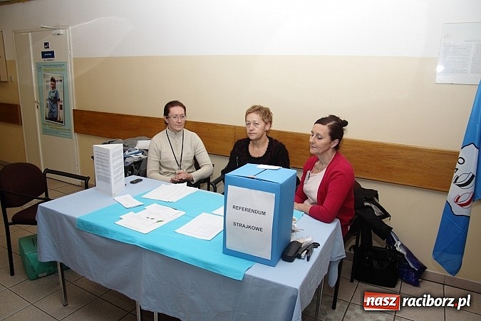 Zdjęcie w galerii na portalu naszraciborz.pl: Pielęgniarki w raciborskim szpitalu zorganizowały referendum strajkowe  wiadomości z regionu