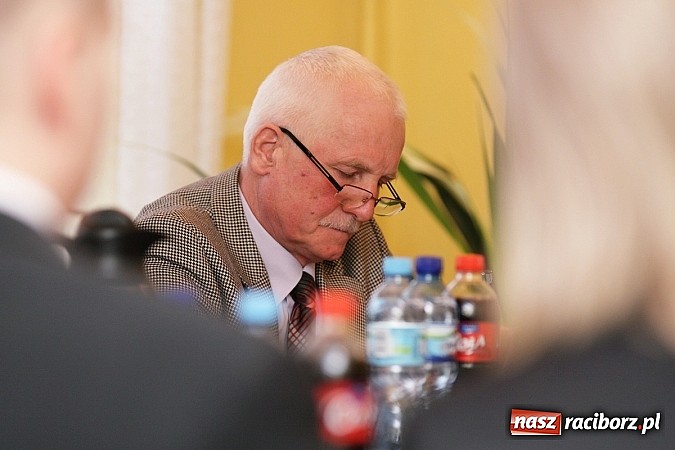 Zdjęcie w galerii na portalu naszraciborz.pl: Uroczysta sesja nowej rady w Krzanowicach wiadomości z regionu