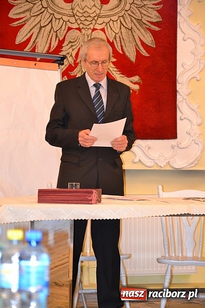 Zdjęcie w galerii na portalu naszraciborz.pl: Kuźnia Raciborska: Nowy burmistrz i radni już po ślubowaniu wiadomości z regionu