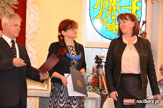 Zdjęcie w galerii na portalu naszraciborz.pl: Kuźnia Raciborska: Nowy burmistrz i radni już po ślubowaniu wiadomości z regionu