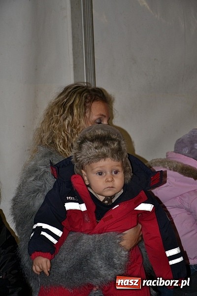 Zdjęcie w galerii na portalu naszraciborz.pl: Kiermasz świąteczny i Mikołaj w Zabełkowie wiadomości z regionu