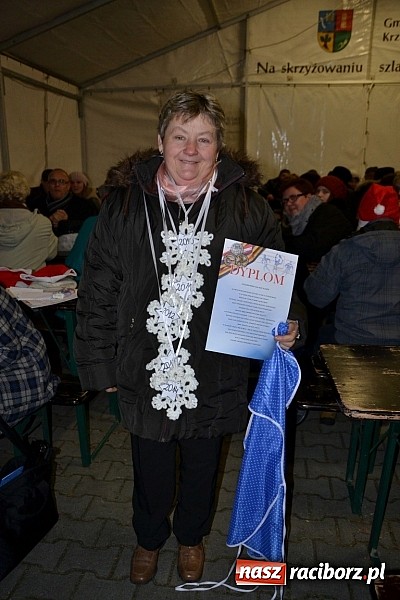 Zdjęcie w galerii na portalu naszraciborz.pl: Kiermasz świąteczny i Mikołaj w Zabełkowie wiadomości z regionu