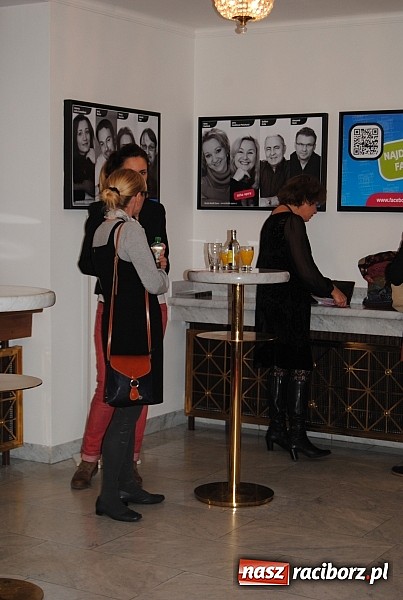 Zdjęcie w galerii na portalu naszraciborz.pl: Adepci bohemistyki z Raciborza na czeskim spektaklu wiadomości z regionu