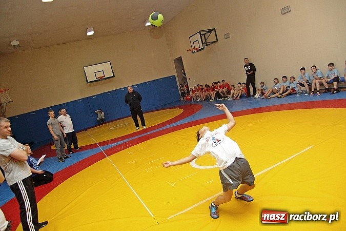 Zdjęcie w galerii na portalu naszraciborz.pl: Zapasy sportem wszystkich dzieci wiadomości z regionu