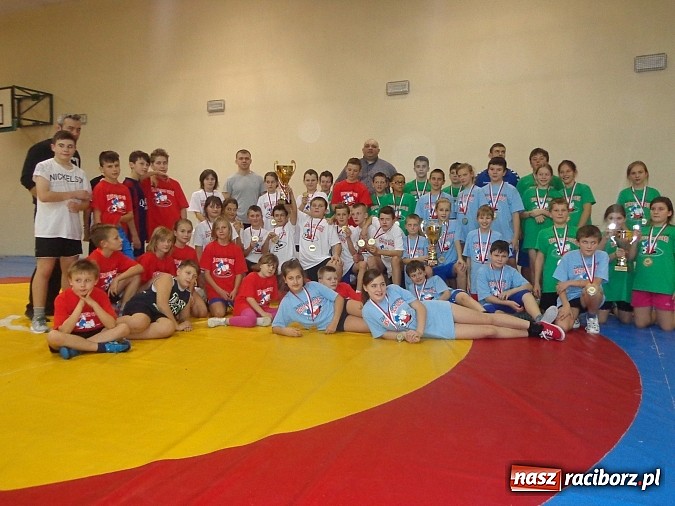 Zdjęcie w galerii na portalu naszraciborz.pl: Zapasy sportem wszystkich dzieci wiadomości z regionu