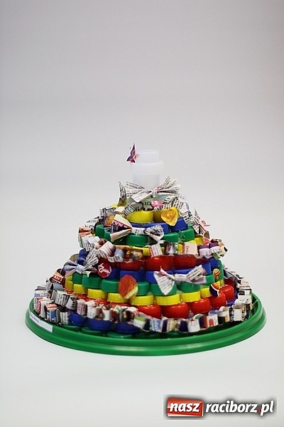 Zdjęcie w galerii na portalu naszraciborz.pl: Znamy wyniki głosowania na najładniejszą eko-ozdobę. Jutro I Zamkowy Mikołajkowy Fitness wiadomości z regionu