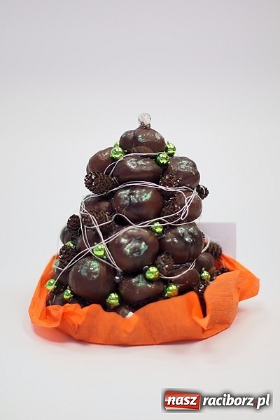 Zdjęcie w galerii na portalu naszraciborz.pl: Znamy wyniki głosowania na najładniejszą eko-ozdobę. Jutro I Zamkowy Mikołajkowy Fitness wiadomości z regionu