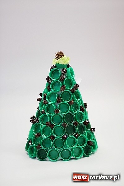 Zdjęcie w galerii na portalu naszraciborz.pl: Znamy wyniki głosowania na najładniejszą eko-ozdobę. Jutro I Zamkowy Mikołajkowy Fitness wiadomości z regionu